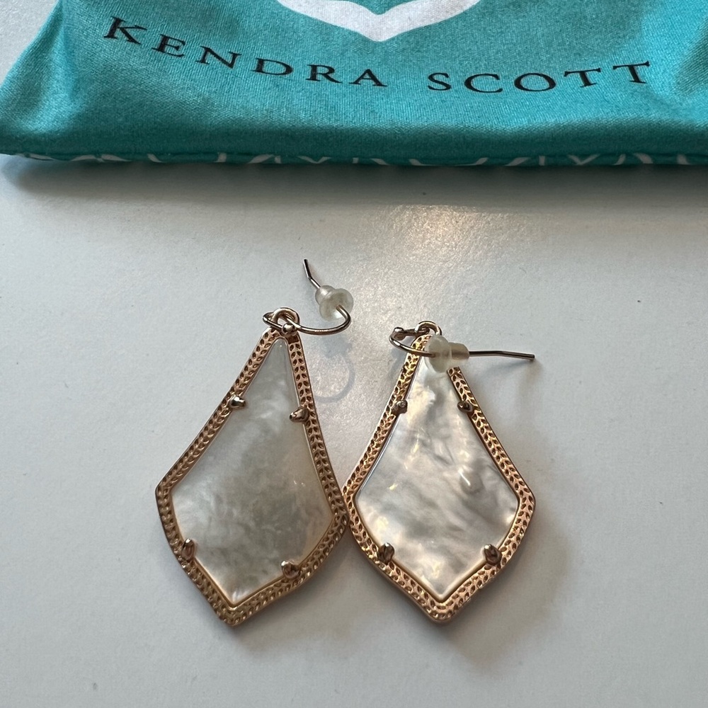 Kendra Scott Alex drop earring